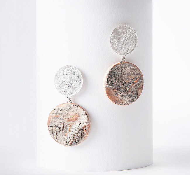 Hängeohrringe in natürlichem Holzdesign